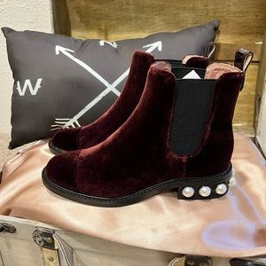NIB Louise Et Cie Oxblood boots size 6